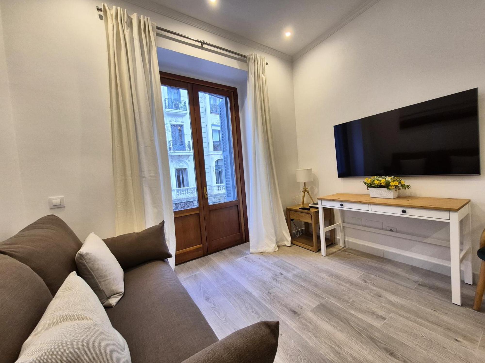 Apartamentos Plaza De Espana Madrid Exterior photo